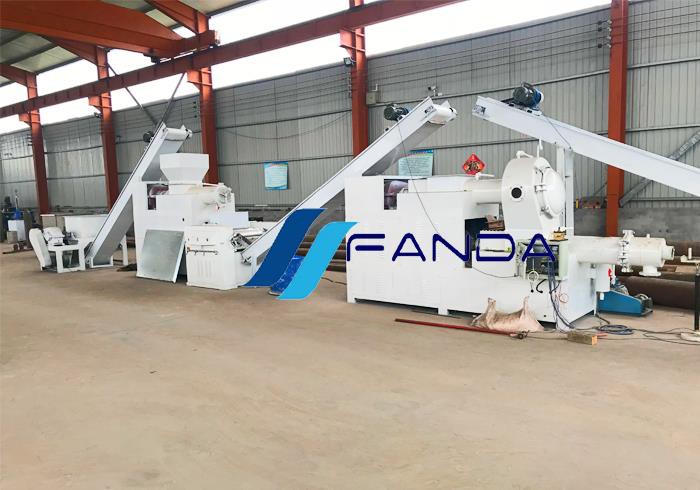 Linia do produkcji małych mydeł do prania